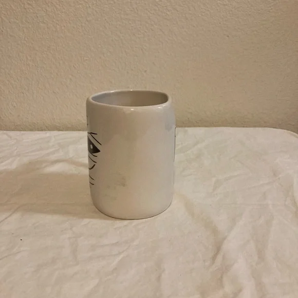 Eskimo Rae Dunn White Mummy Eye Mug - Picture 5 of 5